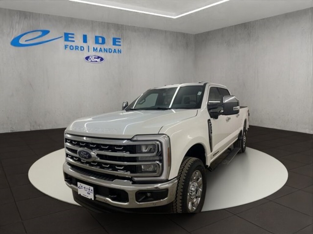 New 2025 Ford F-250SD Lariat Truck