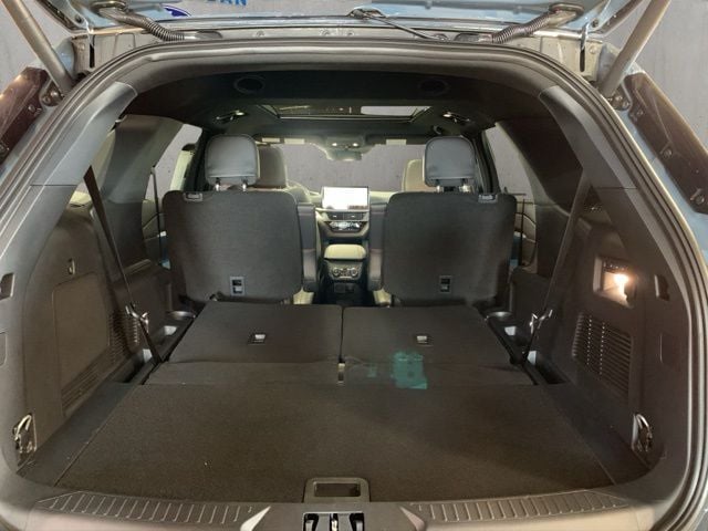 2026 Ford Explorer ST - Photo 18