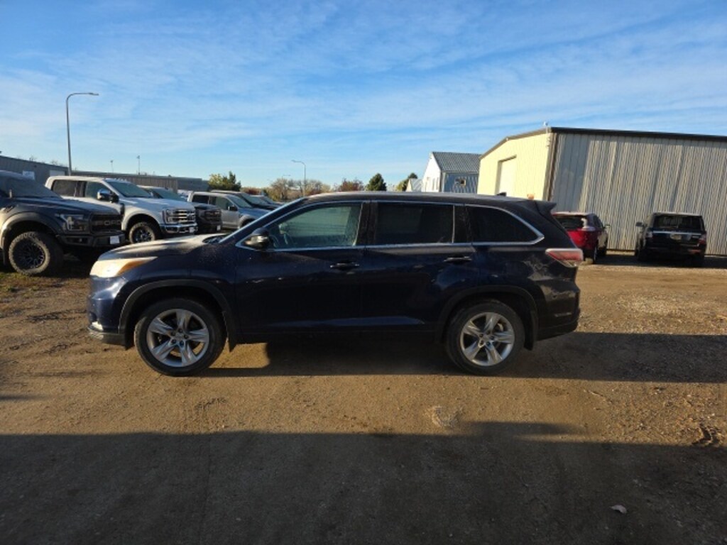 Used 2014 Toyota Highlander Limited Platinum V6 SUV