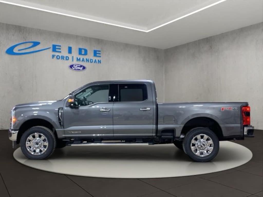New 2026 Ford F-350SD Lariat Truck