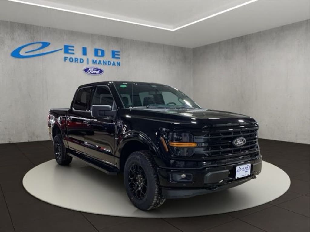 New 2026 Ford F-150 XLT Black Appearance Truck