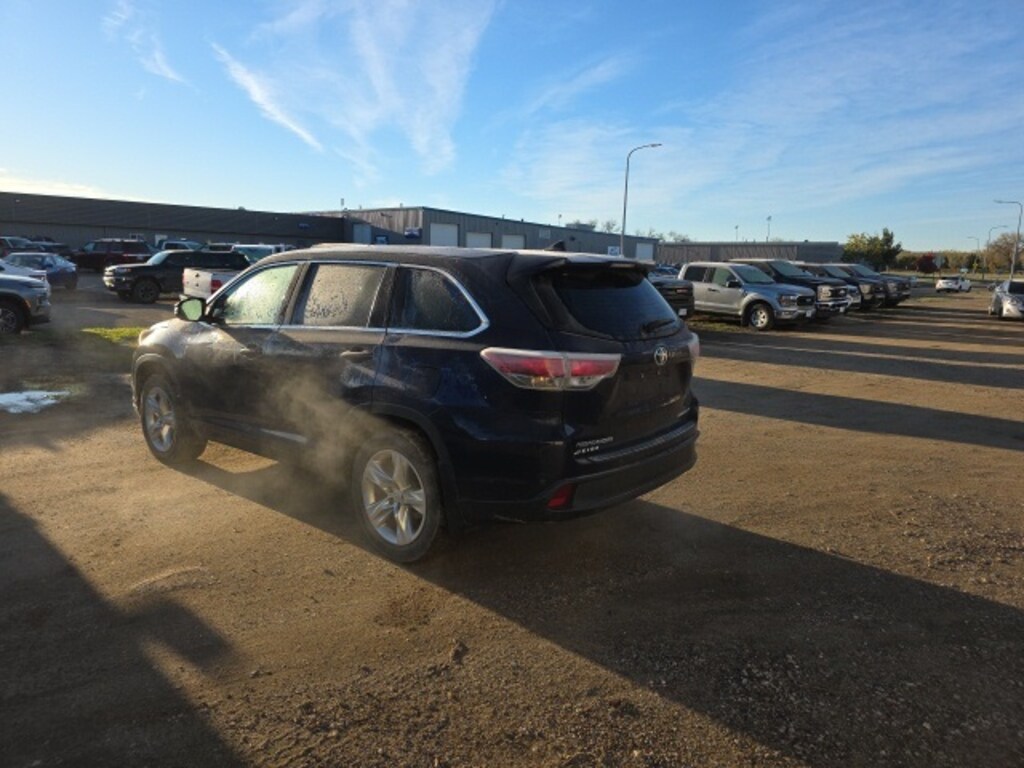 Used 2014 Toyota Highlander Limited Platinum V6 SUV