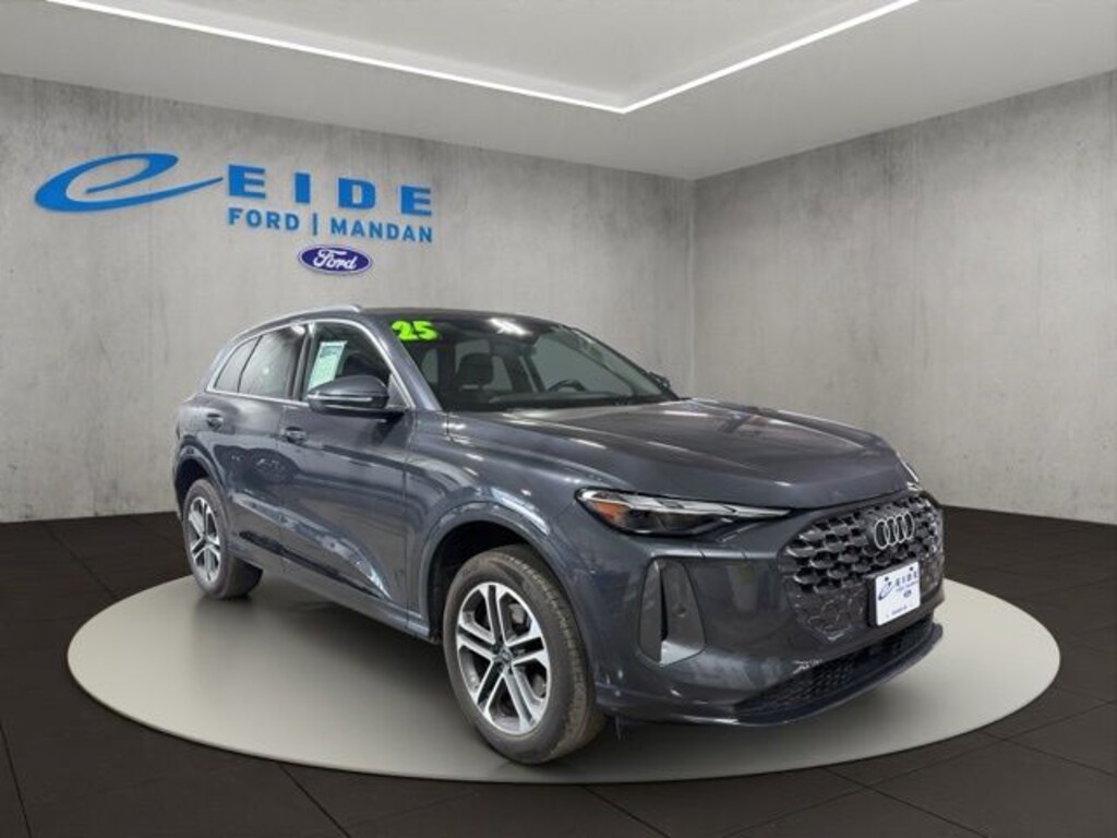 Used 2025 Audi Q5 2.0T Premium SUV