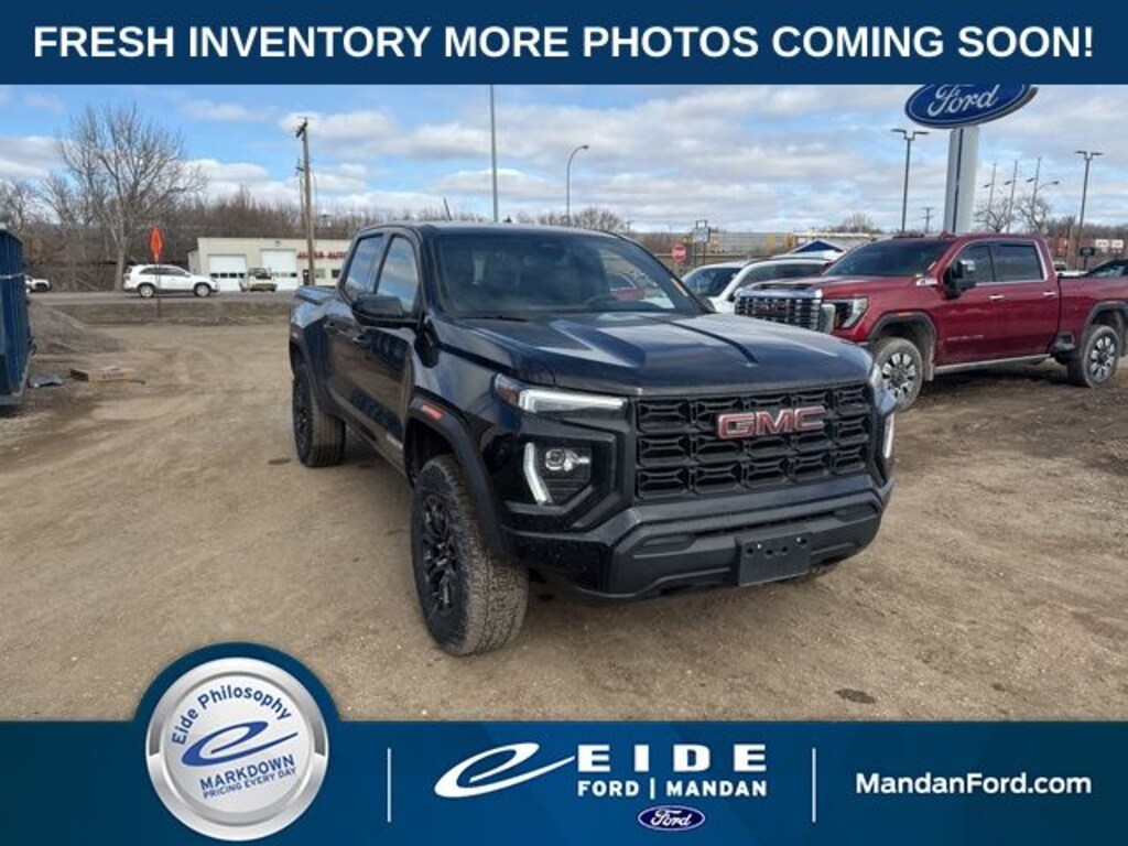 Used 2025 GMC Canyon Elevation Truck