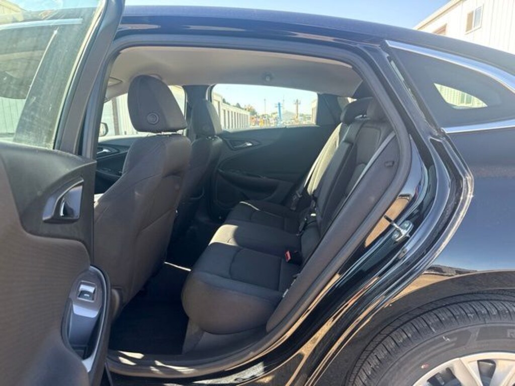 Certified 2025 Chevrolet Malibu LT Sedan