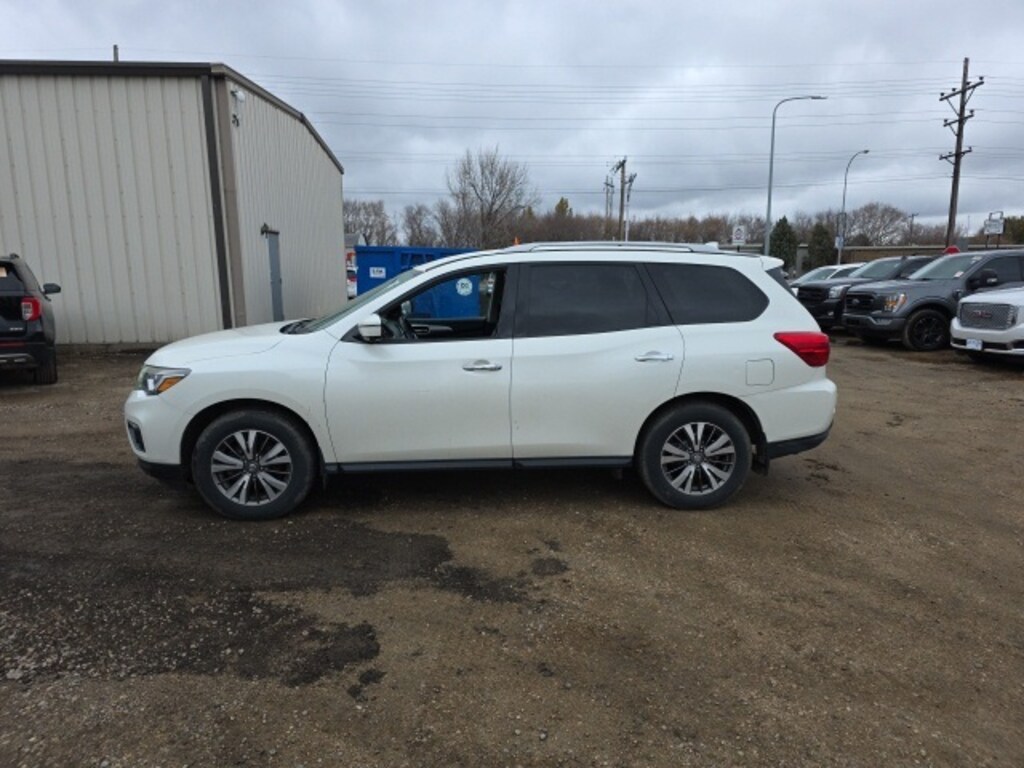 Used 2019 Nissan Pathfinder SL SUV