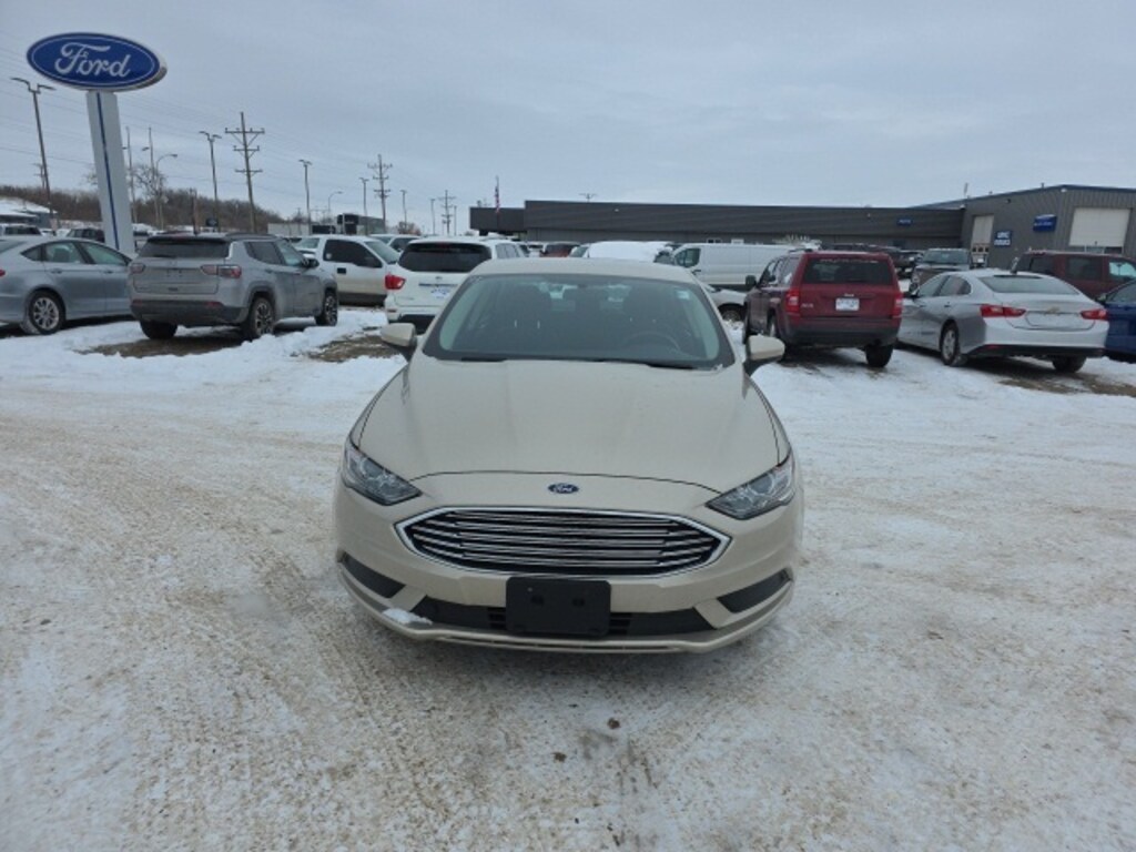 Used 2018 Ford Fusion SE Sedan
