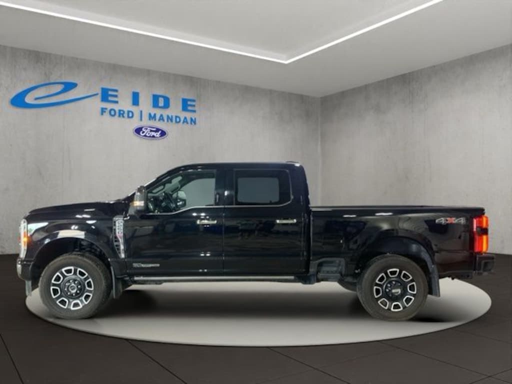 Used 2023 Ford F-250SD Platinum Truck