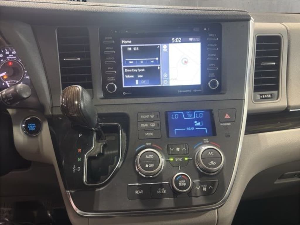 Used 2019 Toyota Sienna XLE Premium Minivan/Van