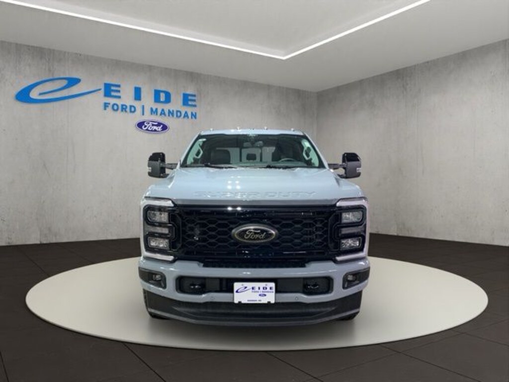 New 2026 Ford F-350SD Lariat Truck