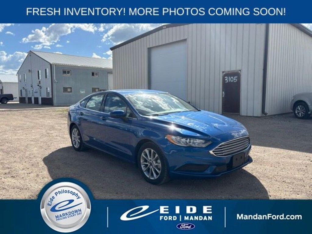 Used 2017 Ford Fusion SE Sedan