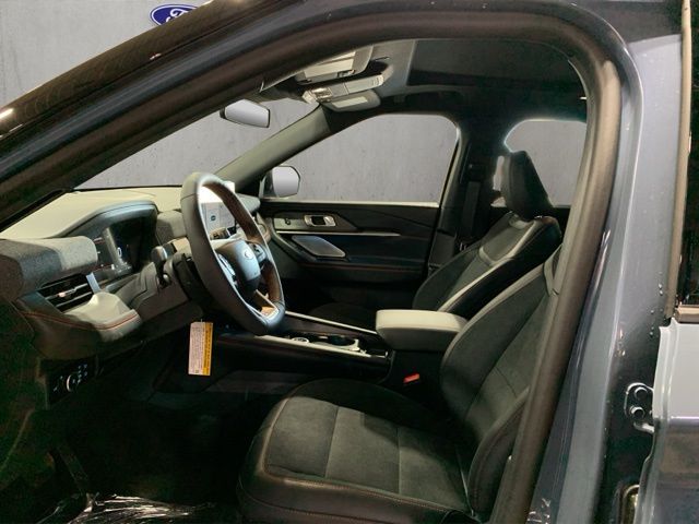 2026 Ford Explorer ST - Photo 9