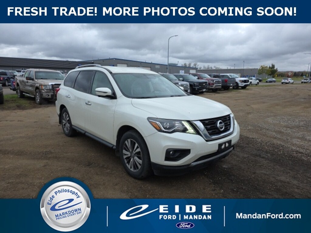 Used 2019 Nissan Pathfinder SL SUV