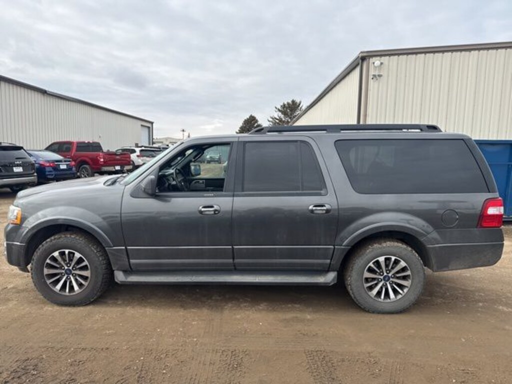 Used 2016 Ford Expedition EL XLT SUV
