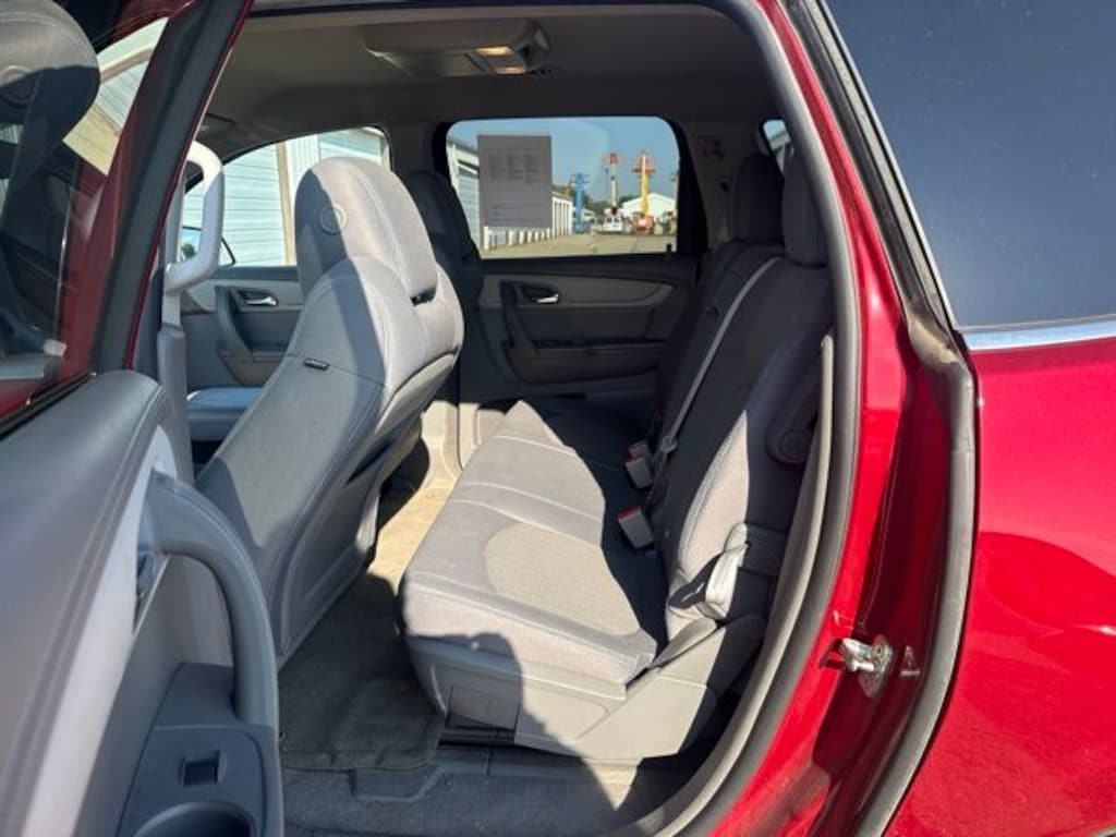 Used 2013 Chevrolet Traverse LT SUV