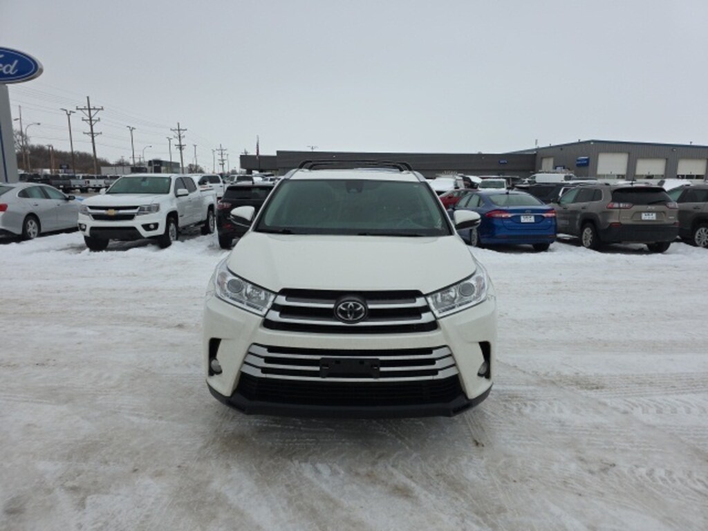 Used 2019 Toyota Highlander XLE SUV