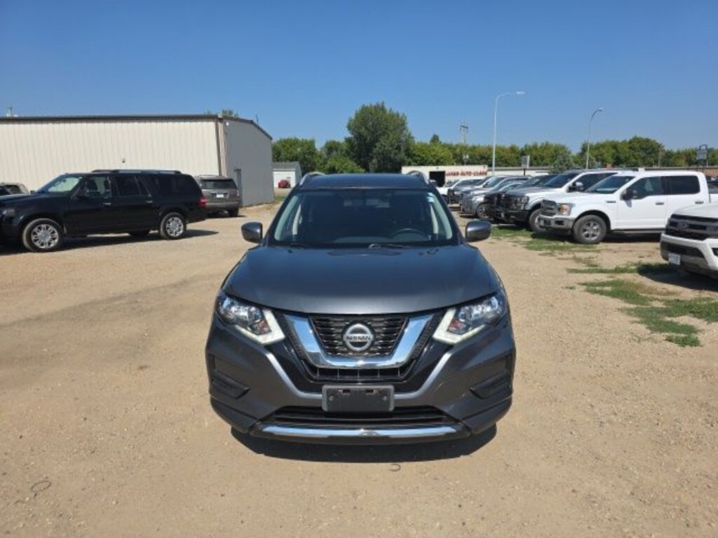Used 2018 Nissan Rogue SV SUV