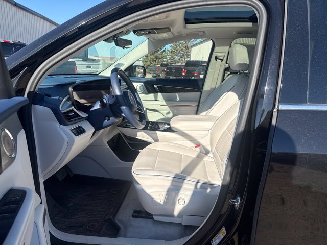 Certified 2025 Buick Enclave Avenir SUV