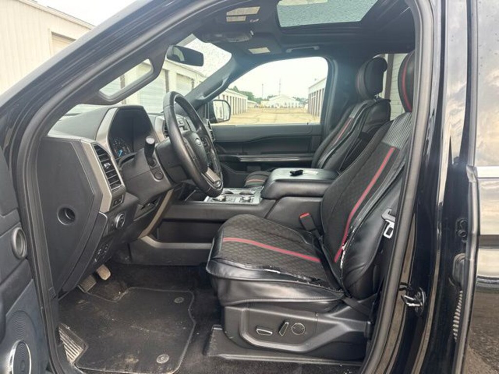 Used 2018 Ford Expedition XLT SUV