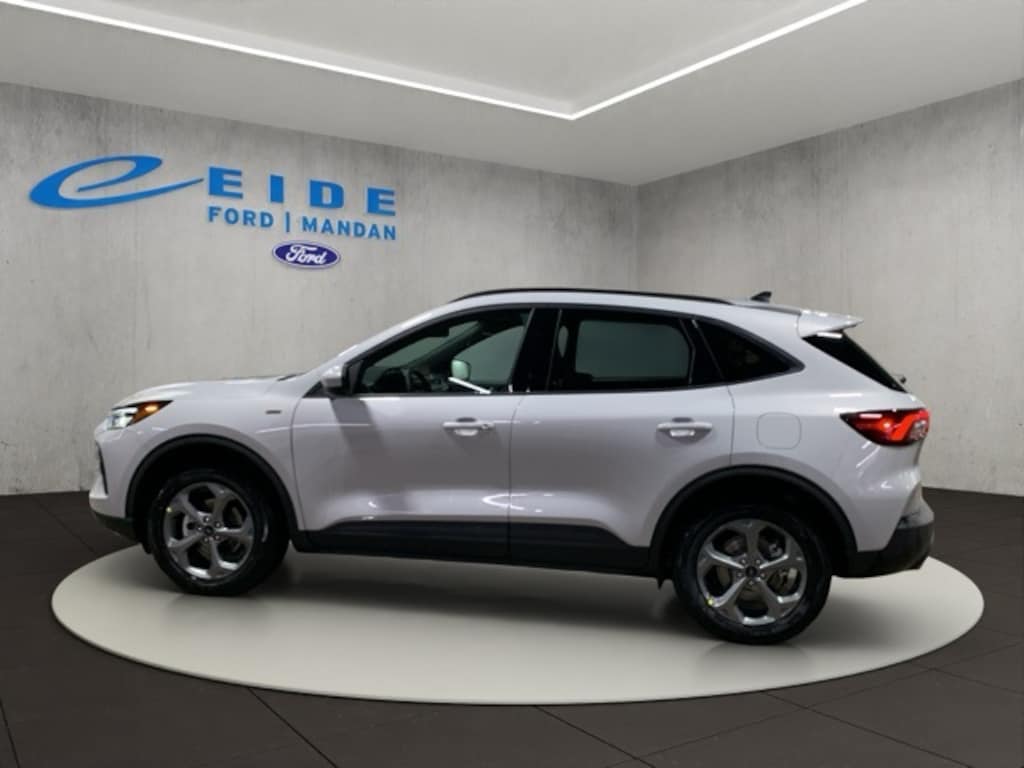 New 2026 Ford Escape Hybrid ST-Line Select SUV