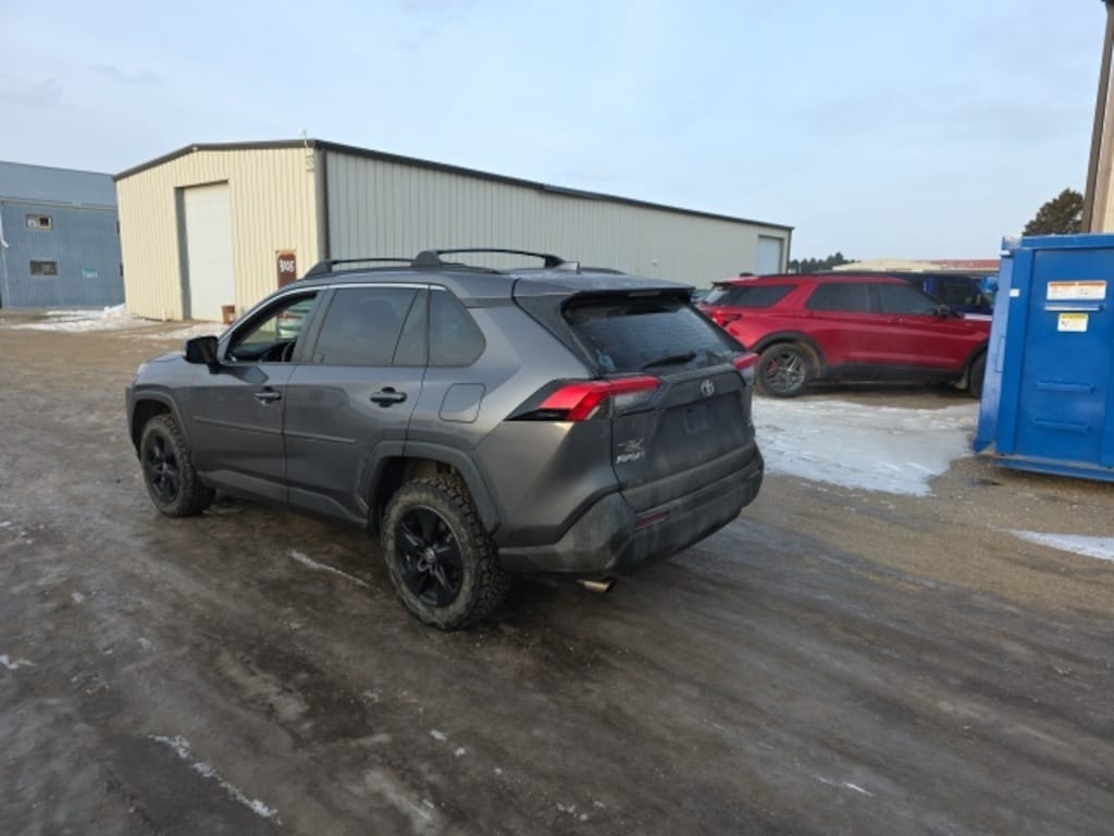 Used 2022 Toyota RAV4 XLE SUV