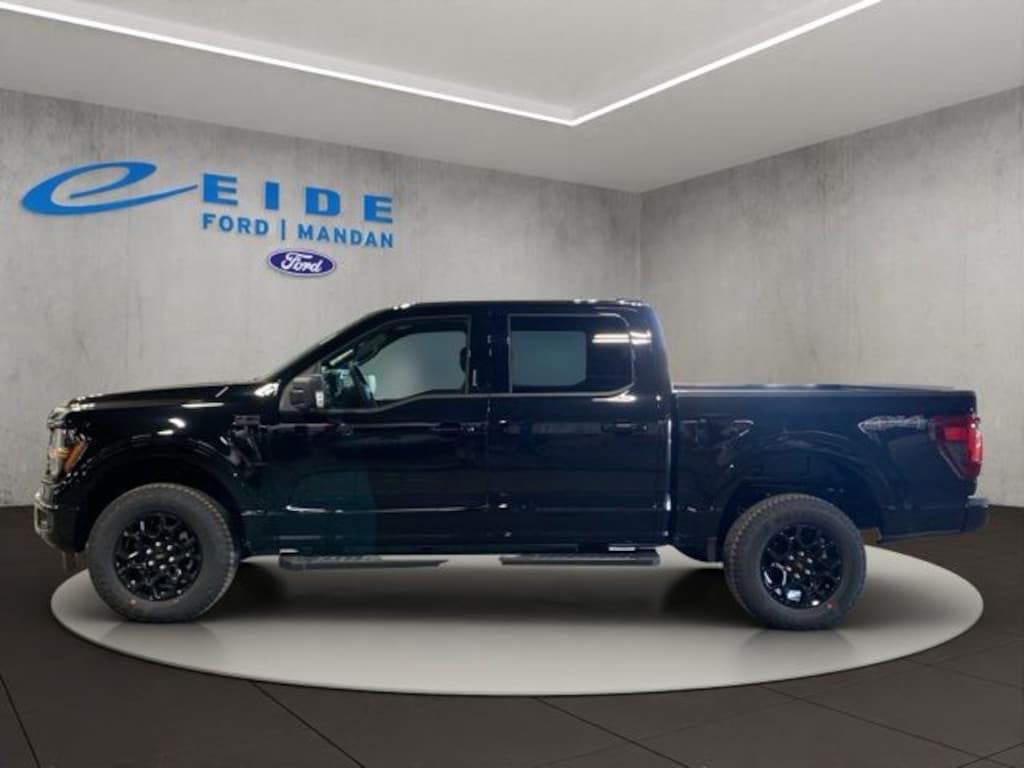 New 2026 Ford F-150 XLT Black Appearance Truck