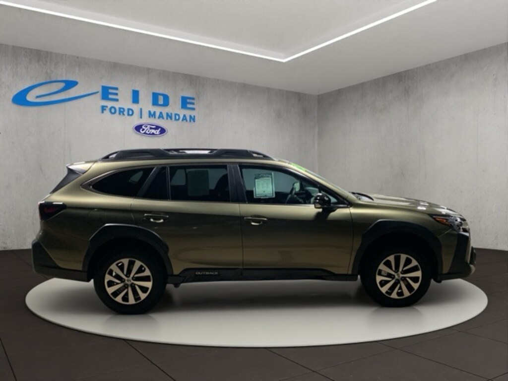 Used 2025 Subaru Outback Premium SUV