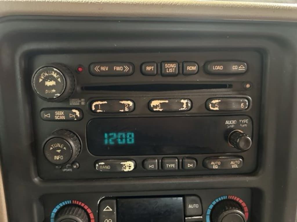 Used 2005 GMC Yukon SLT SUV