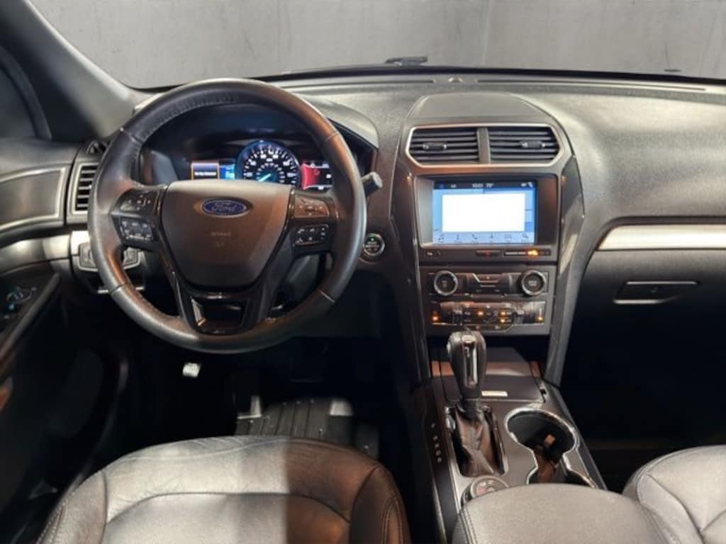 Used 2018 Ford Explorer XLT SUV