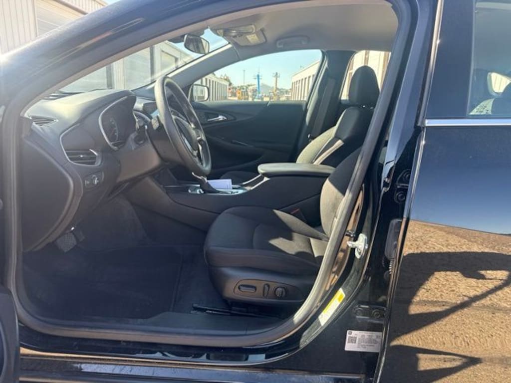 Certified 2025 Chevrolet Malibu LT Sedan