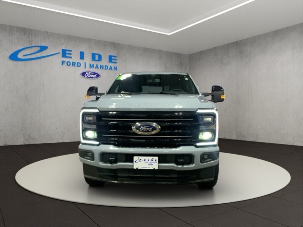 Used 2025 Ford F-250SD Platinum Truck