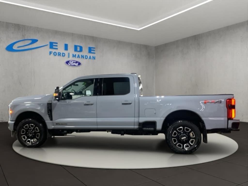 Used 2025 Ford F-250SD Platinum Truck