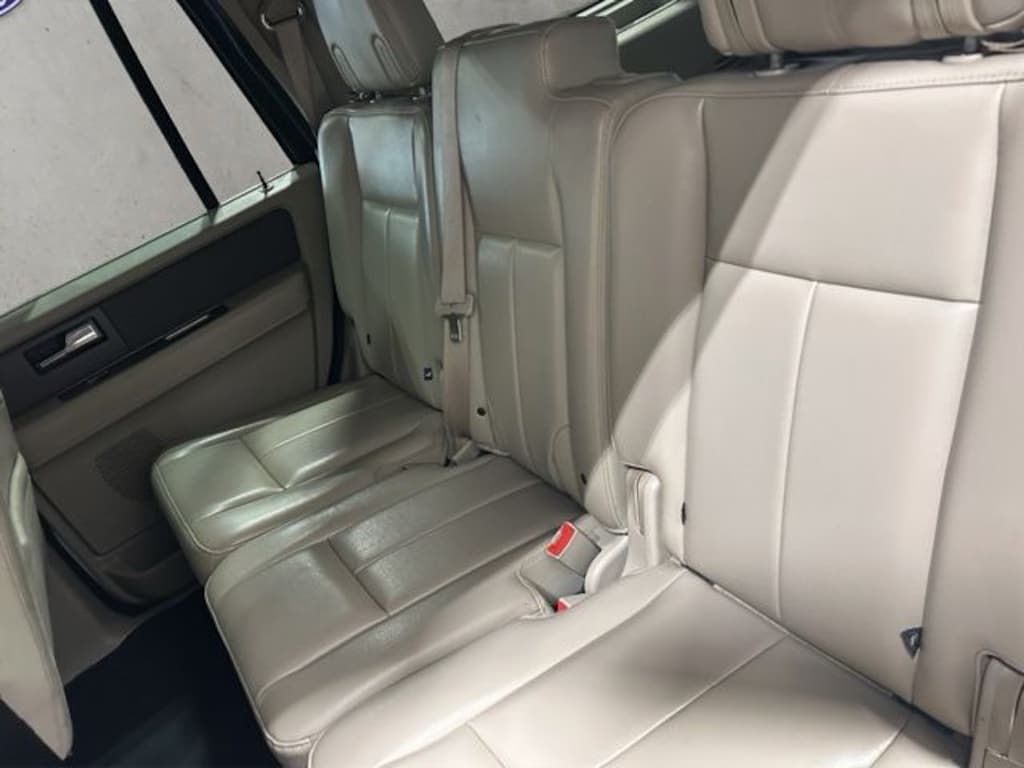 Used 2010 Ford Expedition XLT SUV