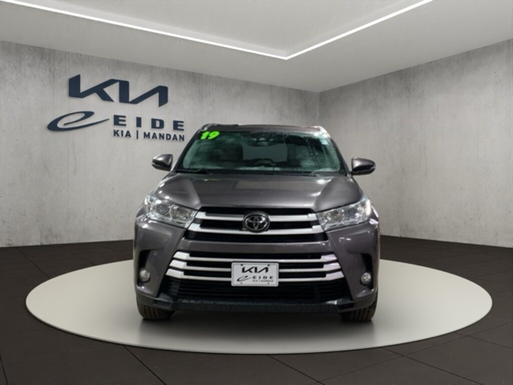 Used 2019 Toyota Highlander XLE SUV