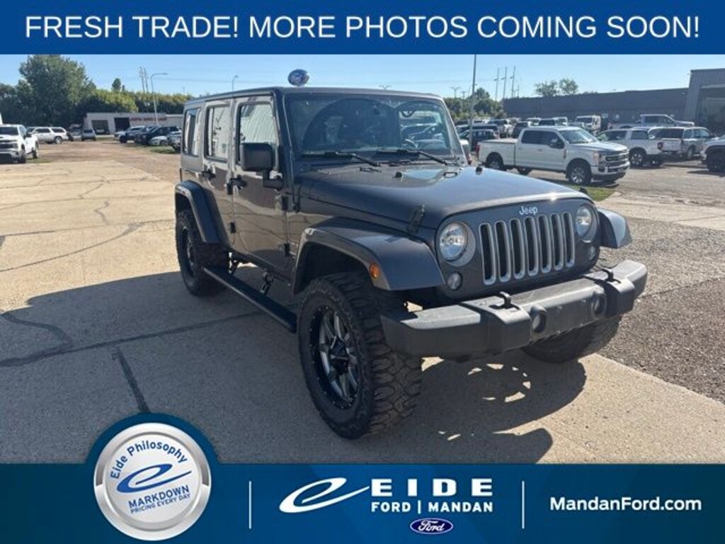 Used 2017 Jeep Wrangler Unlimited Sahara SUV
