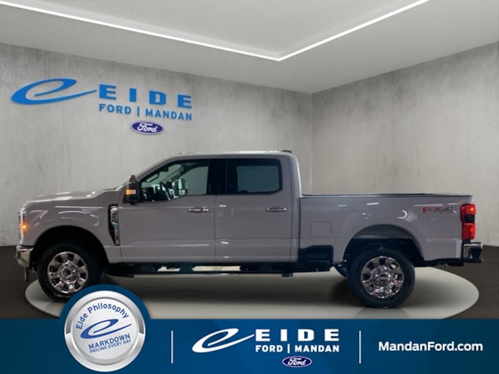 New 2026 Ford F-250SD Lariat Truck