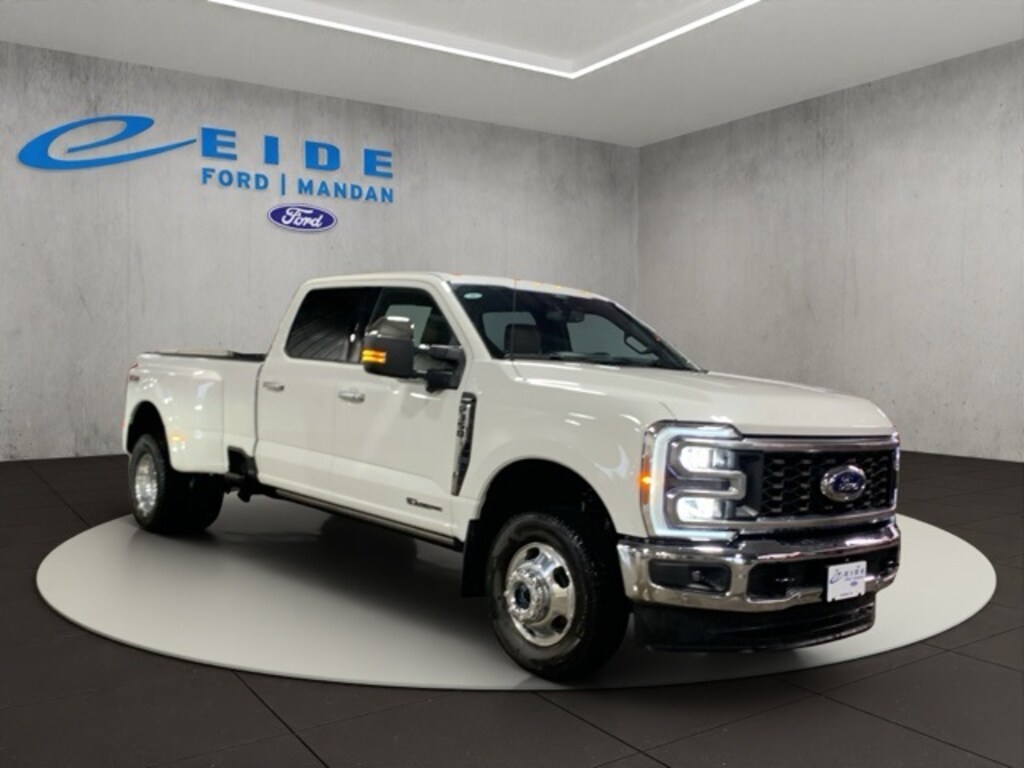New 2026 Ford F-350SD Lariat Truck