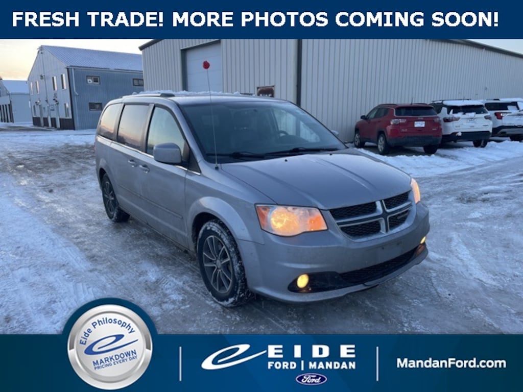 Used 2017 Dodge Grand Caravan SXT Minivan/Van