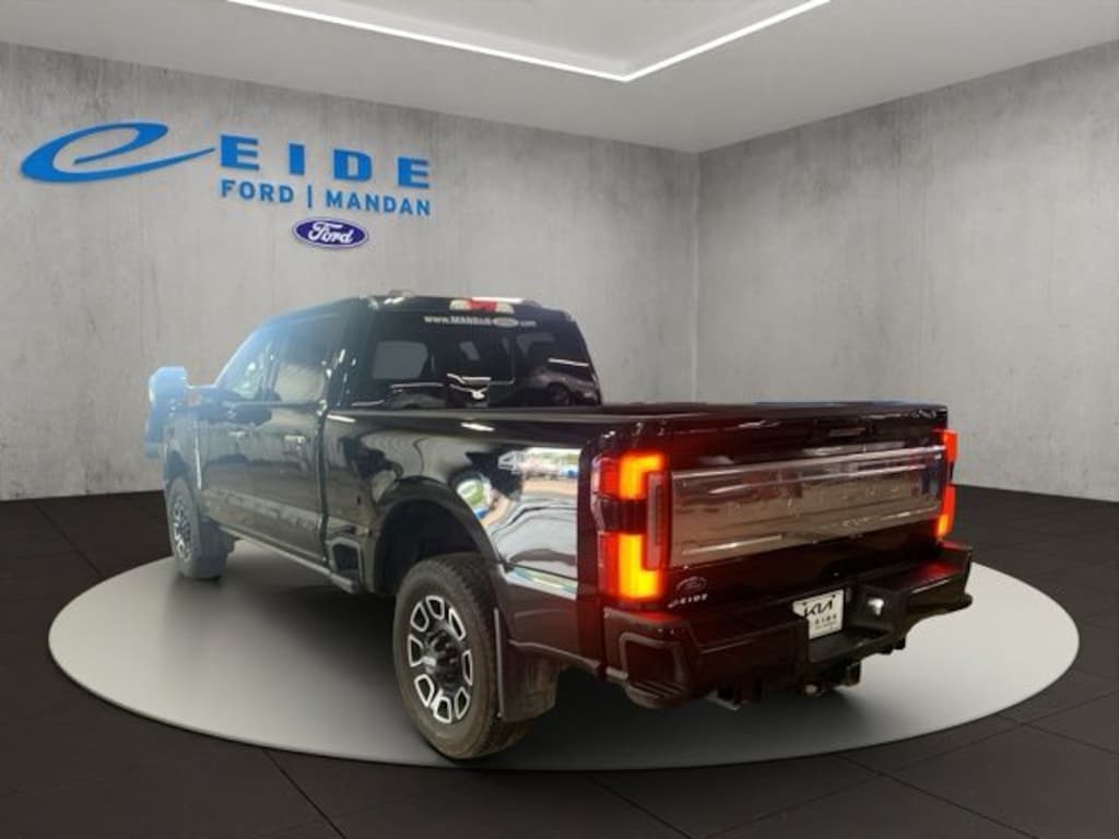 Used 2023 Ford F-250SD Platinum Truck
