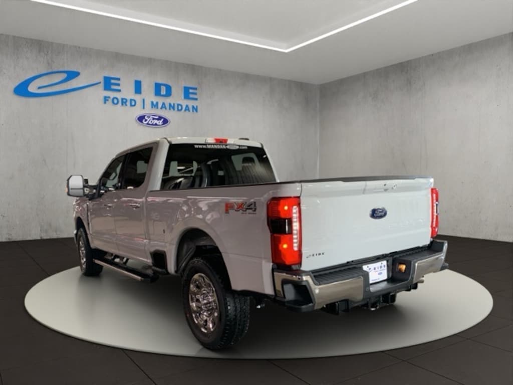New 2026 Ford F-250SD Lariat Truck