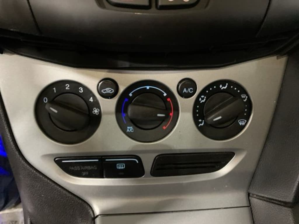 Used 2012 Ford Focus SE Sedan