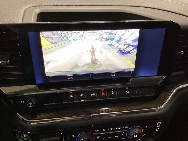 2024 Chevrolet Silverado 1500 RST photo 3