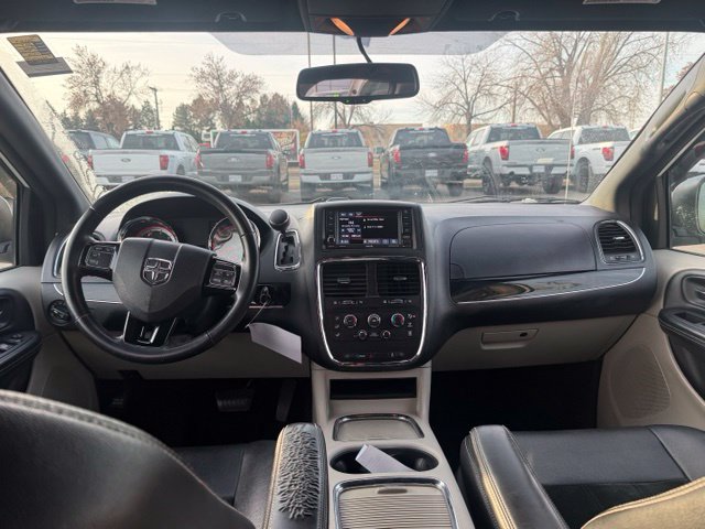 Used 2017 Dodge Grand Caravan SXT Minivan/Van