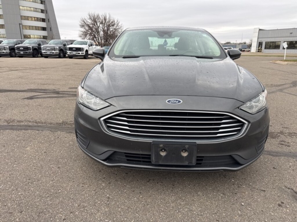 Used 2019 Ford Fusion Hybrid SE Sedan