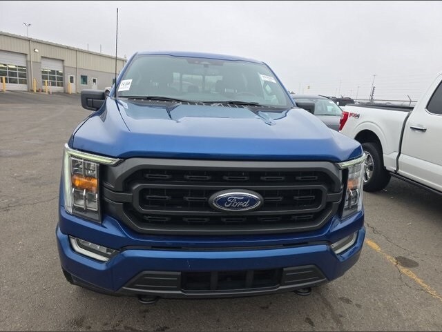 2022 Ford F-150 XLT photo 3