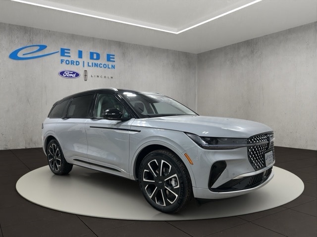 2026 Lincoln Nautilus Reserve's photo