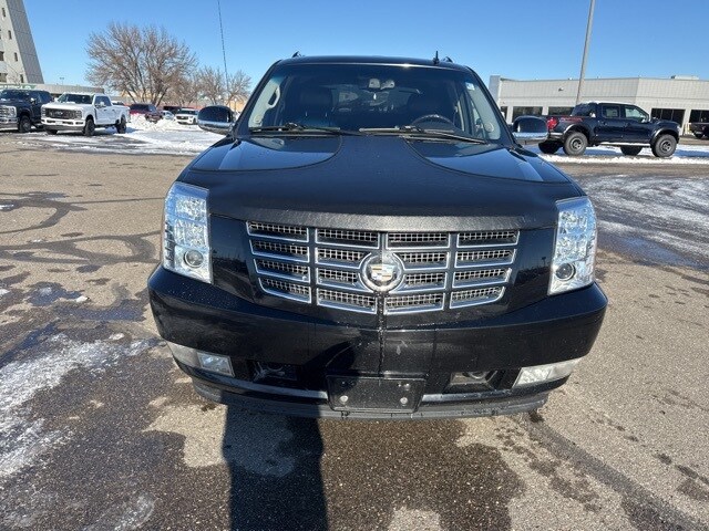 2011 Cadillac Escalade EXT Luxury photo 3