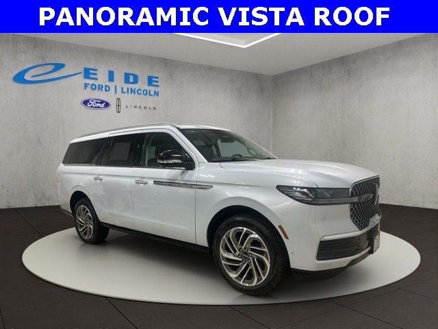 2025 Lincoln Navigator Reserve L's photo