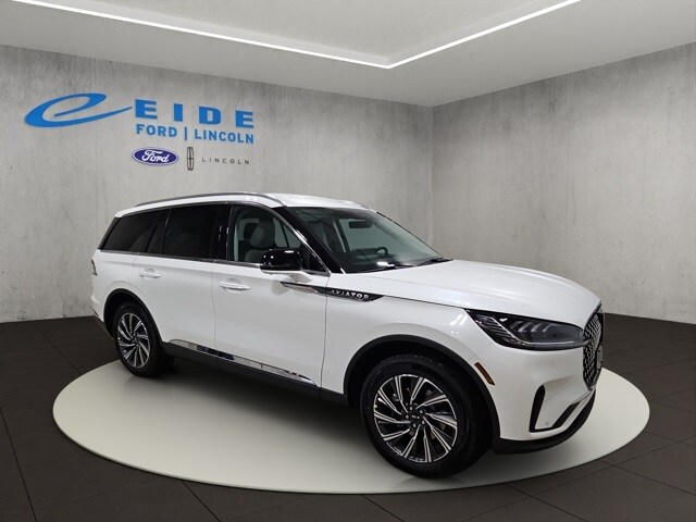 2026 Lincoln Aviator Premiere's photo