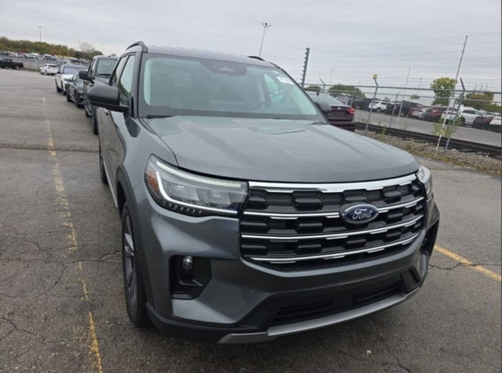Used 2025 Ford Explorer Active SUV